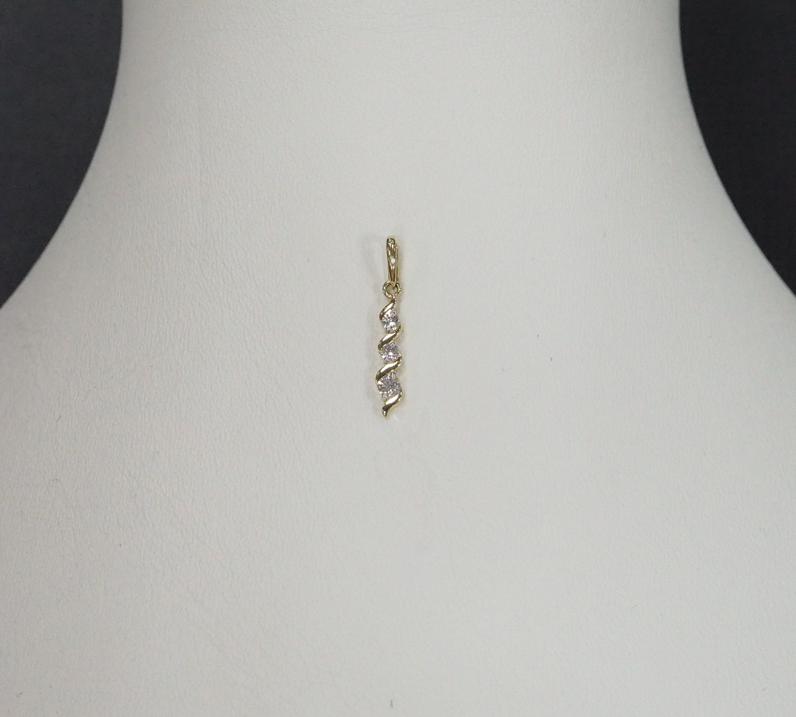 10411-000318 Подвеска (Au 585)